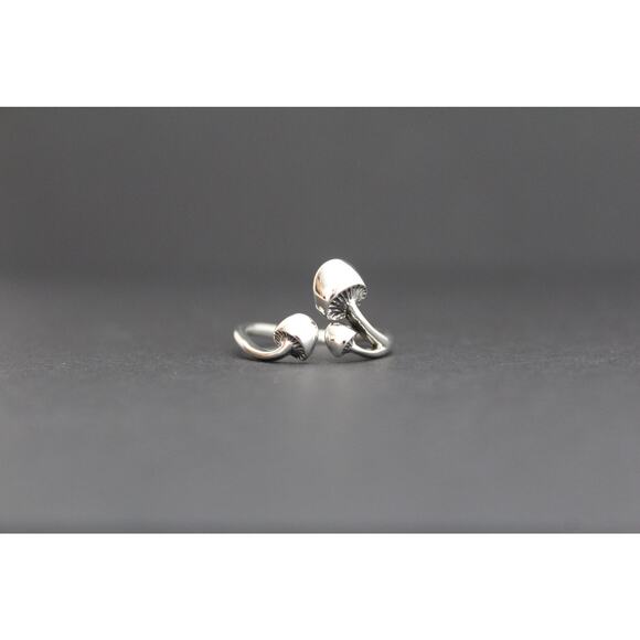 Sterling Silver Adjustable Mushroom Ring. Silver Adjustable 3 Mushroom Ring - Picture 2 of 7
